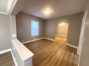 756 Walnut Ave in Elgin, IL - Building Photo - Building Photo