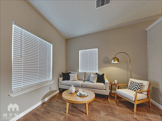 850 Palmdate in Montgomery, TX - Building Photo - Building Photo