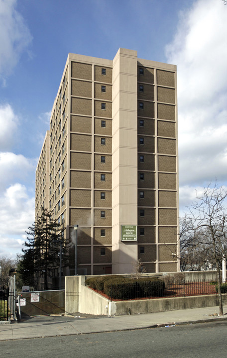 Arlington House Apartments in East Orange, NJ - Building Photo