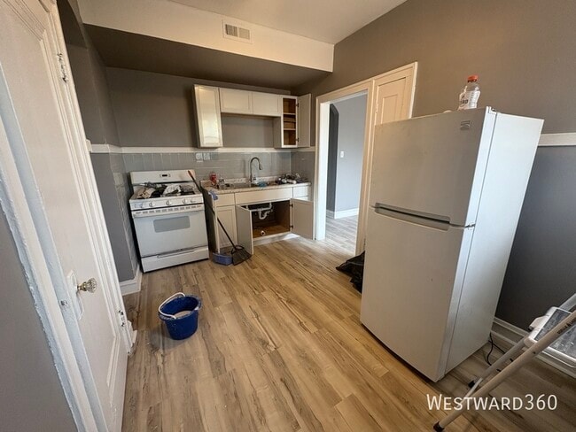 6704 S Wood St in Chicago, IL - Building Photo - Building Photo