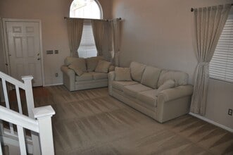 10343 Keystone Pastures St in Las Vegas, NV - Building Photo - Building Photo