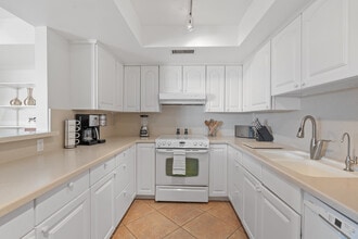 4820 N 72nd Way in Scottsdale, AZ - Building Photo - Building Photo