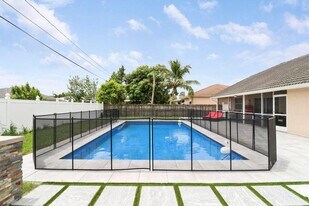 2962 SW Coastal Terrace in Port St. Lucie, FL - Building Photo