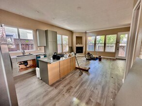 3923 New Zealand Ave in Santa Rosa, CA - Building Photo - Building Photo