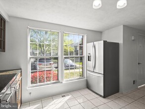 760 Clifftop Dr in Gaithersburg, MD - Building Photo - Building Photo