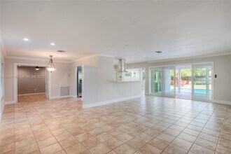 8265 SW 150th Dr in Palmetto Bay, FL - Building Photo - Building Photo