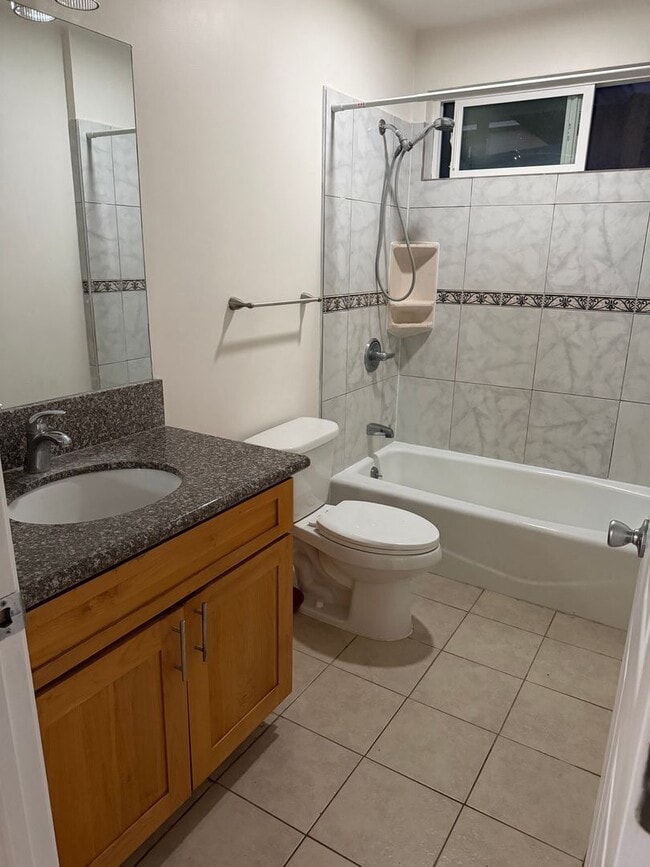 923 Lolena St in Honolulu, HI - Building Photo - Building Photo