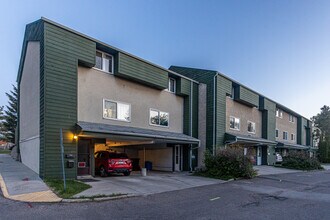 451-506 Abbottsfield Rd NW in Edmonton, AB - Building Photo - Building Photo