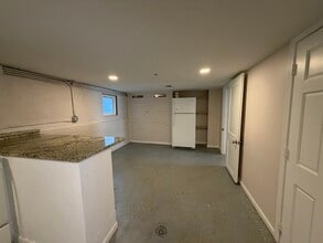 4123 N Narragansett Ave, Unit Garden in Chicago, IL - Building Photo - Building Photo