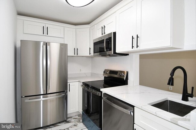 property at 113 N Fayette St