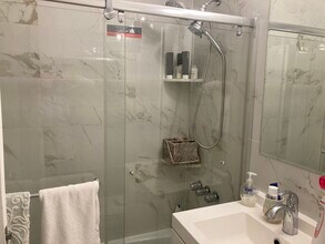 142 Kenrick St, Unit 24 in Boston, MA - Building Photo - Building Photo