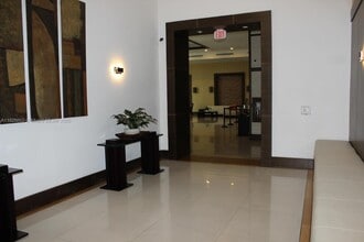 4242 NW 2nd St in Miami, FL - Building Photo - Building Photo