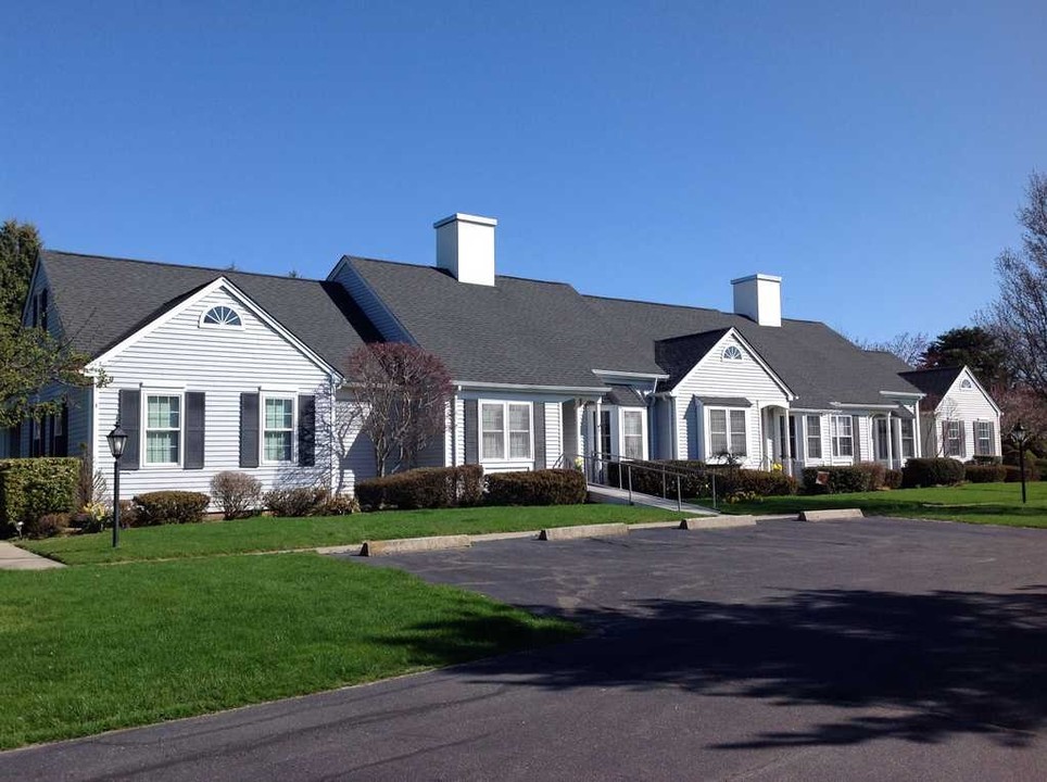 Founders Village in Southold, NY - Building Photo