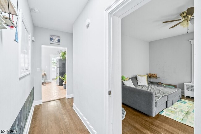 26 Hillside Ave in Chatham, NJ - Building Photo - Building Photo