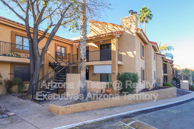 property at 8271 N Oracle Rd