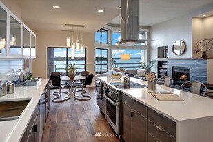 2021 1st Ave in Seattle, WA - Building Photo