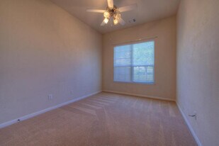 225 Lexington Dr in Austin, TX - Building Photo