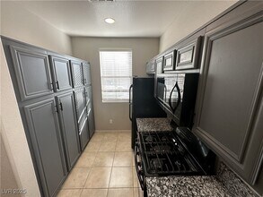 5265 Pendergrass St in North Las Vegas, NV - Building Photo - Building Photo
