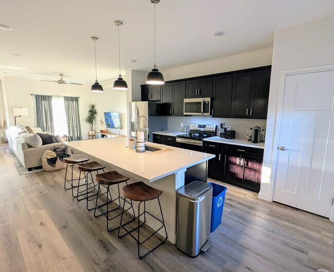 property at 613 Chimney Rock Ln