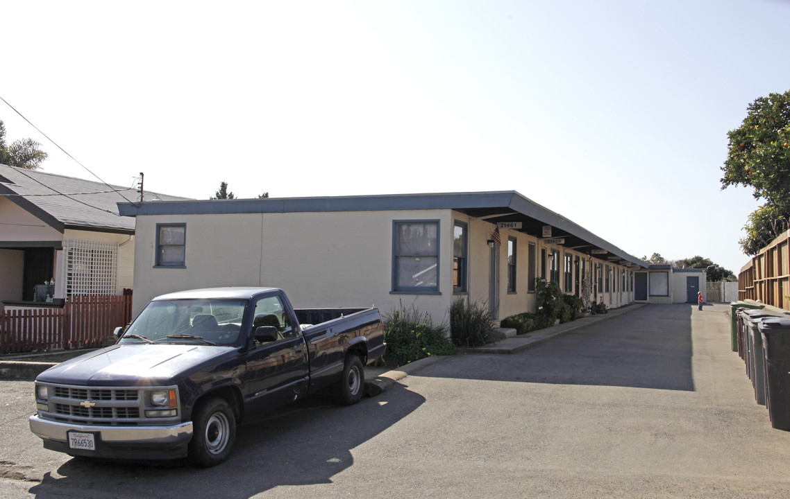 21447-461 Ocean View Dr in Hayward, CA - Foto de edificio