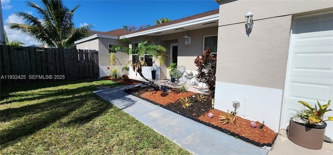 9829 SW 221st St Rd in Cutler Bay, FL - Building Photo - Building Photo