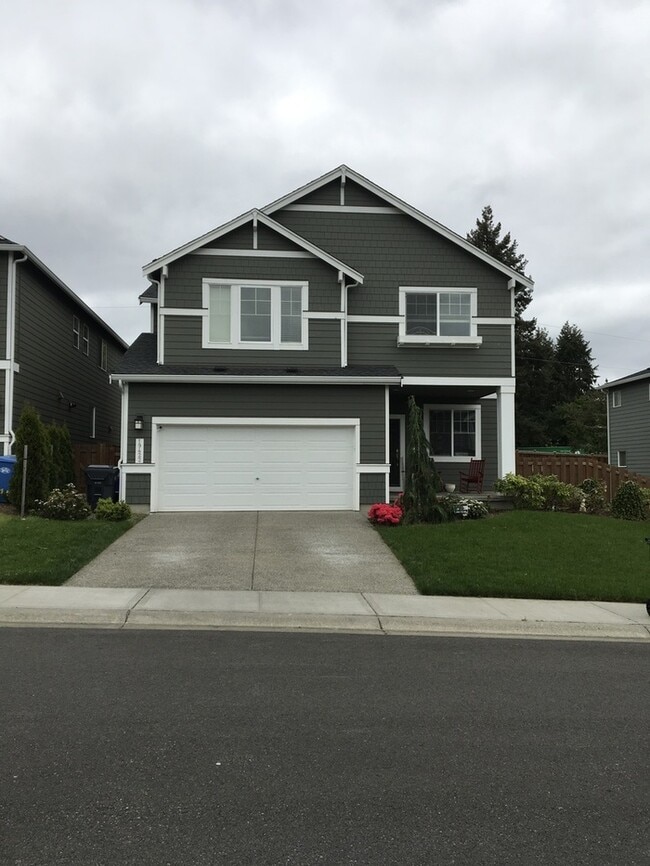 19422 18th Ave Ct E in Spanaway, WA - Building Photo - Building Photo