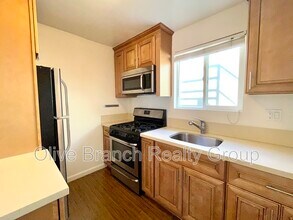 2128 Kent St in Los Angeles, CA - Building Photo - Building Photo