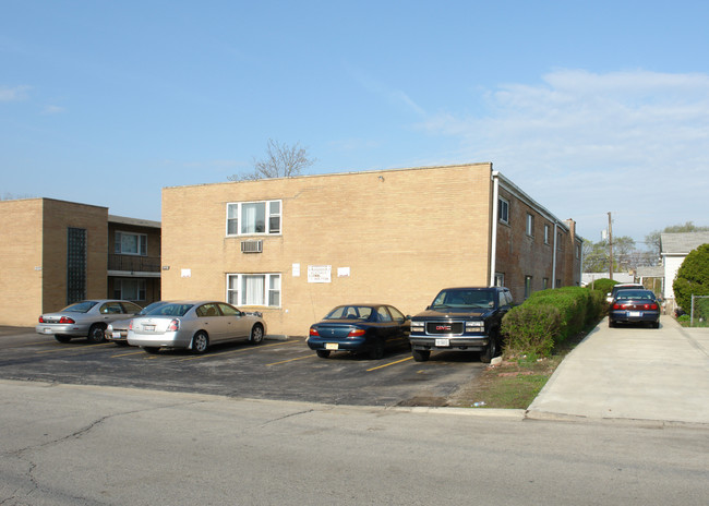 1958 N 17th Ave in Melrose Park, IL - Foto de edificio - Building Photo