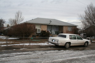 8295 W 12th Pl Apartments