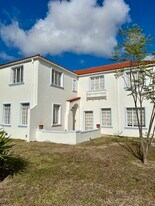 949 S Ohio Ave in Mercedes, TX - Building Photo