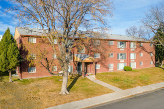 Townview Plaza Apartments in Denver, CO - Building Photo - Primary Photo