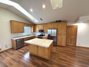 18 Turnbridge Welles in Chico, CA - Building Photo - Building Photo