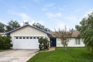 5070 Red Bay Dr in Orlando, FL - Building Photo