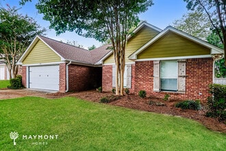 242 Glenwood Dr in Madison, MS - Building Photo - Building Photo