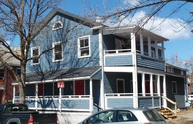 62 King St, Unit 64