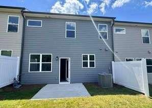 741 Pt Pl Dr in Loganville, GA - Building Photo - Building Photo