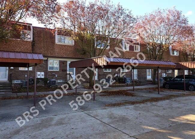 37141 N Aragona Dr in Clinton Township, MI - Building Photo - Building Photo