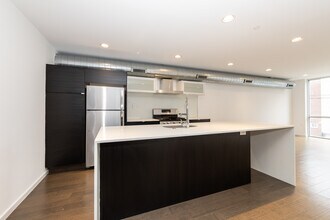 1422 N 7th St, Unit 3 in Philadelphia, PA - Building Photo - Building Photo