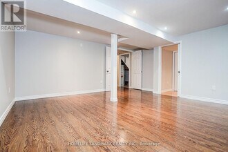 25 Bracken Fernway in Toronto, ON - Building Photo - Building Photo