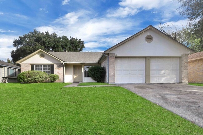 7215 Dogwood Trail Dr