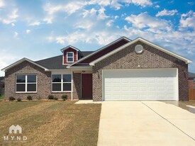 7 Bristol Dr in Cabot, AR - Building Photo