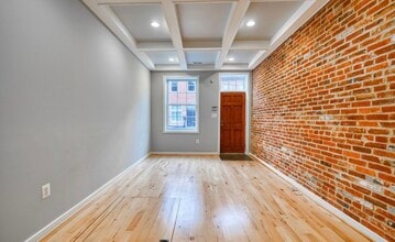 214 S Regester St in Baltimore, MD - Building Photo - Building Photo