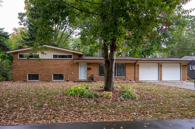 property at 46254 Custer Ave