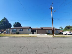 9255 Los Angeles St in Bellflower, CA - Building Photo - Building Photo