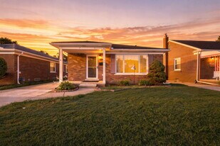 11386 Hemingway St in Redford Township, MI - Building Photo