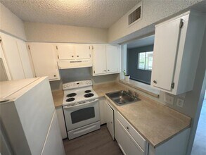 8907 Parkfield Dr in Austin, TX - Building Photo - Building Photo