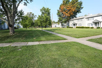 Beechmont Townhomes in Louisville, KY - Building Photo - Building Photo