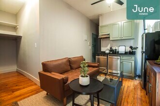 355 E 4th St-Unit -C in New York, NY - Building Photo - Building Photo
