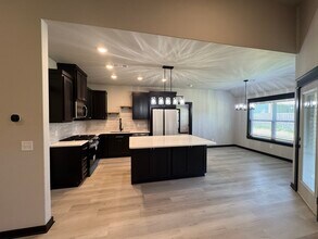 3204 SW Camden Dr in Bentonville, AR - Building Photo - Building Photo