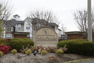 HiddenBrooke in Springfield, VA - Building Photo - Building Photo